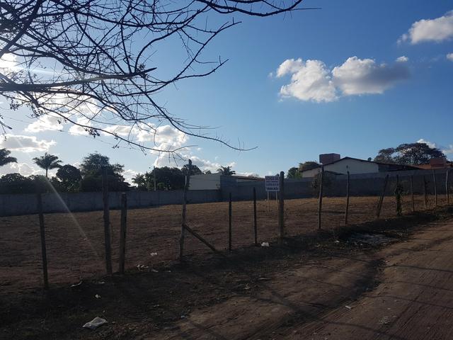 Terreno de esquina 2000m2 Gravatá