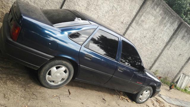 Vendo vectra 95 inteiro demais