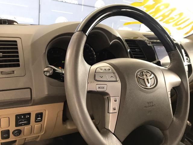 TOYOTA HILUX SW4 2012/2013 3.0 SRV 4X4 7 LUGARES 16V TURBO INTERCOOLER DIESEL 4P AUTOMÁTI - Foto 18