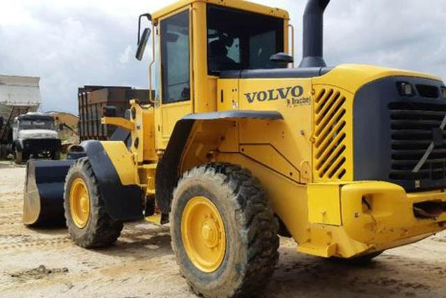 Pa carregadeira volvo L60 2007