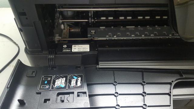 Impressora Multifuncional Hp Officejet Profissional 8715 Com Wi-Fi / 4 Em 1 Bivolt - Preta - Foto 4