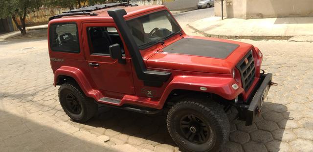 Troller T4 3.0 2010 vendo ou troco em carro de menor valor