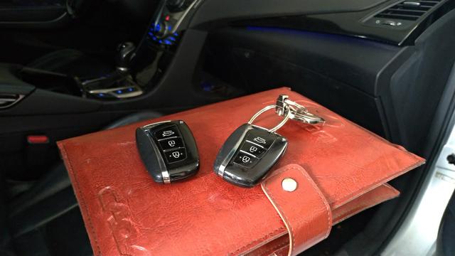 Hyundai Azera v6 3.0 - Foto 8