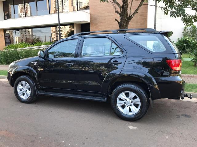 Toyota Hilux Sw4 srv 3.0 4x4 automatica - Foto 5