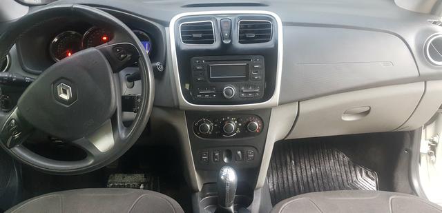 Renault Logan 1.6 Dynamique 2015 - Foto 2