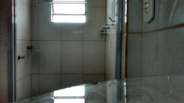 Casa 3 quartos, ótima referência, recém reformada - Foto 14