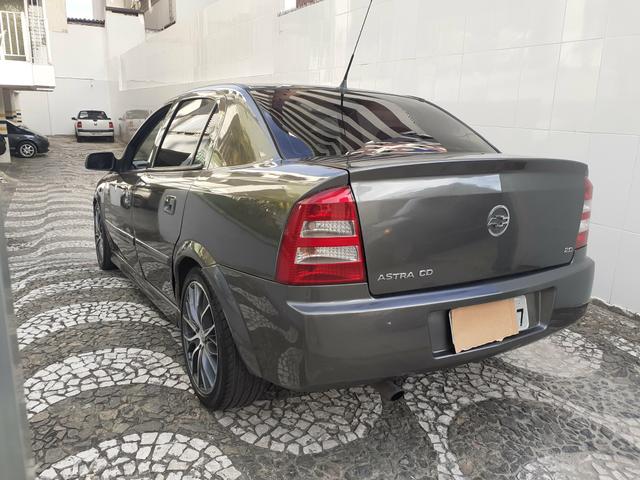 Chevrolet Astra CD 2.0 Sedan 2004 - Foto 14