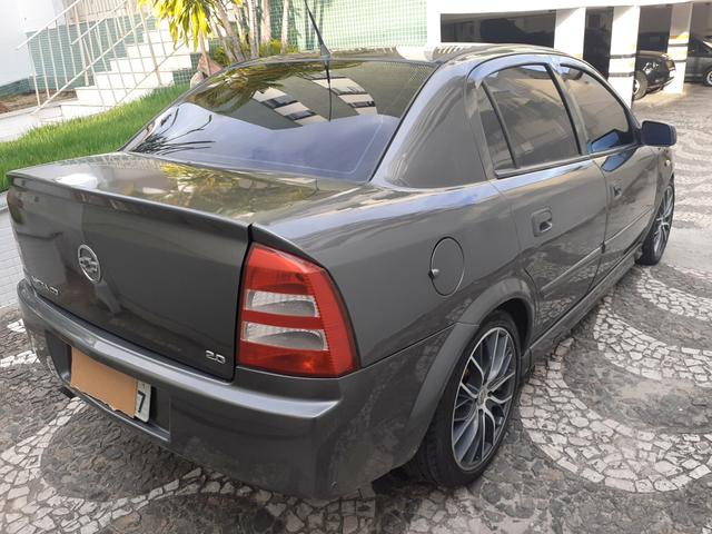 Chevrolet Astra CD 2.0 Sedan 2004 - Foto 8