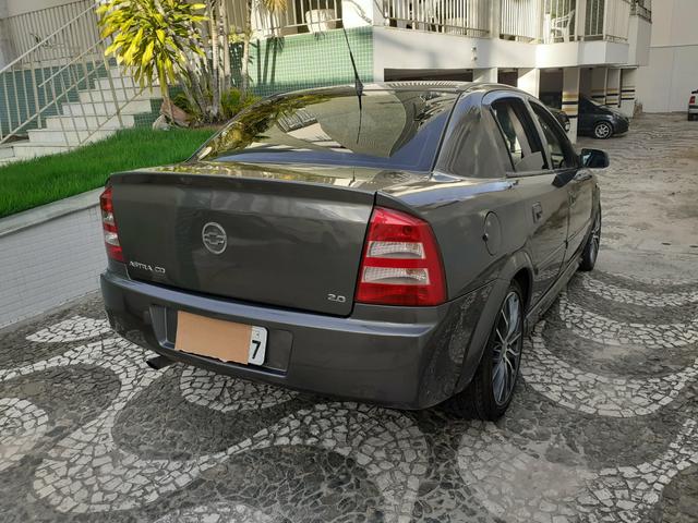 Chevrolet Astra CD 2.0 Sedan 2004 - Foto 16
