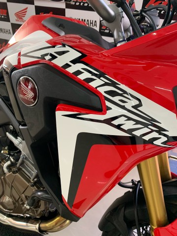 CRF 1000L ÁFRICA TWIN SEM DETALHES