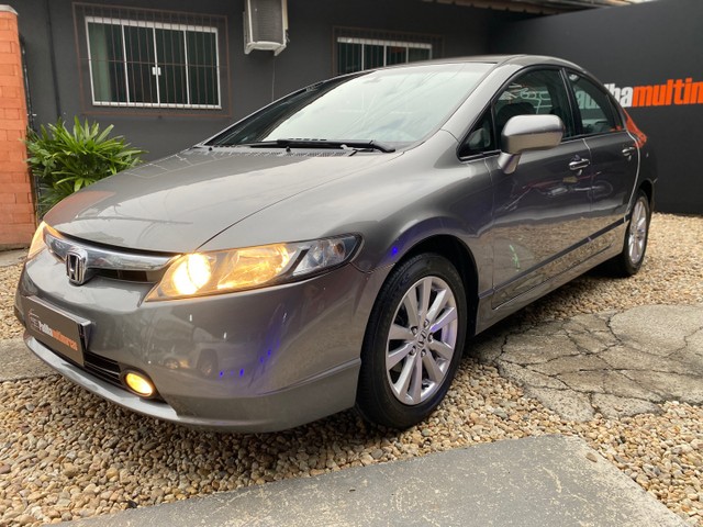 CIVIC LXS 1.8 AUTOMÁTICO !