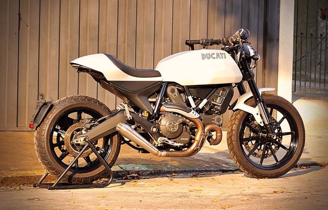 DUCATI SCRAMBLER CUSTOMIZADA