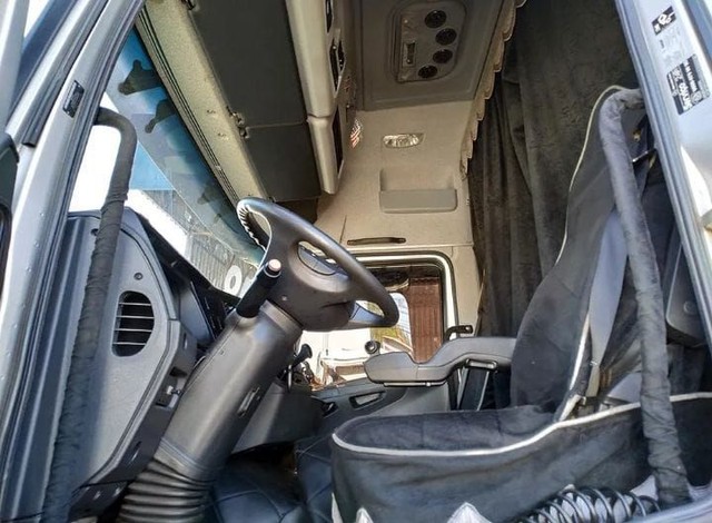 Mercedes-Benz 2430 2018  - Foto 4