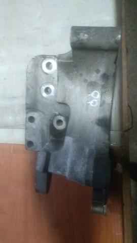 Suporte bomba direção hidráulica Chery QQ, 2012.