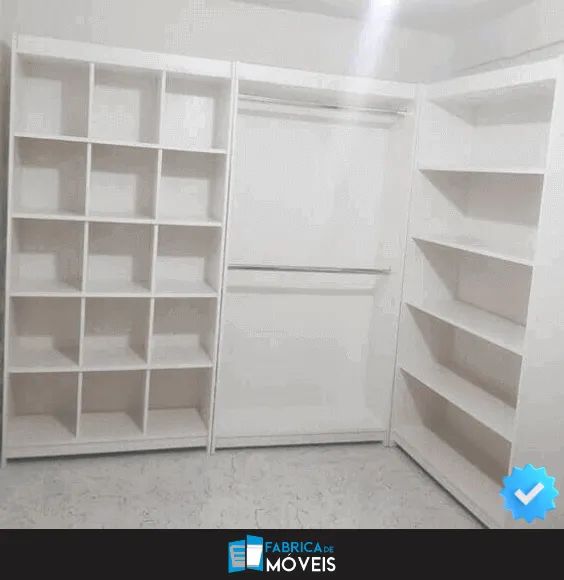 Kit Closet-Loja Colmeia + Cabideiro Duplo + Prateleiras