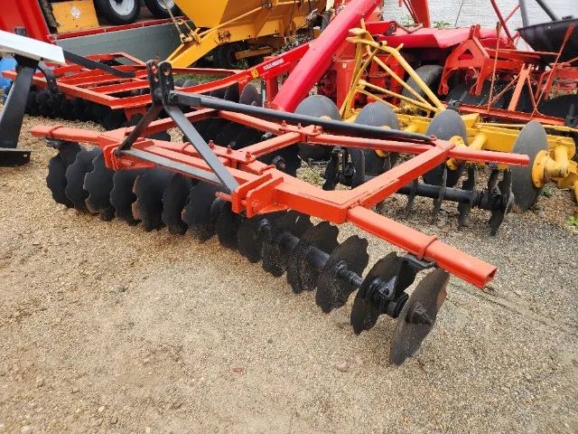 Grade Niveladora Hidráulica, 28 discos, para Trator Agrícola. - Foto 2