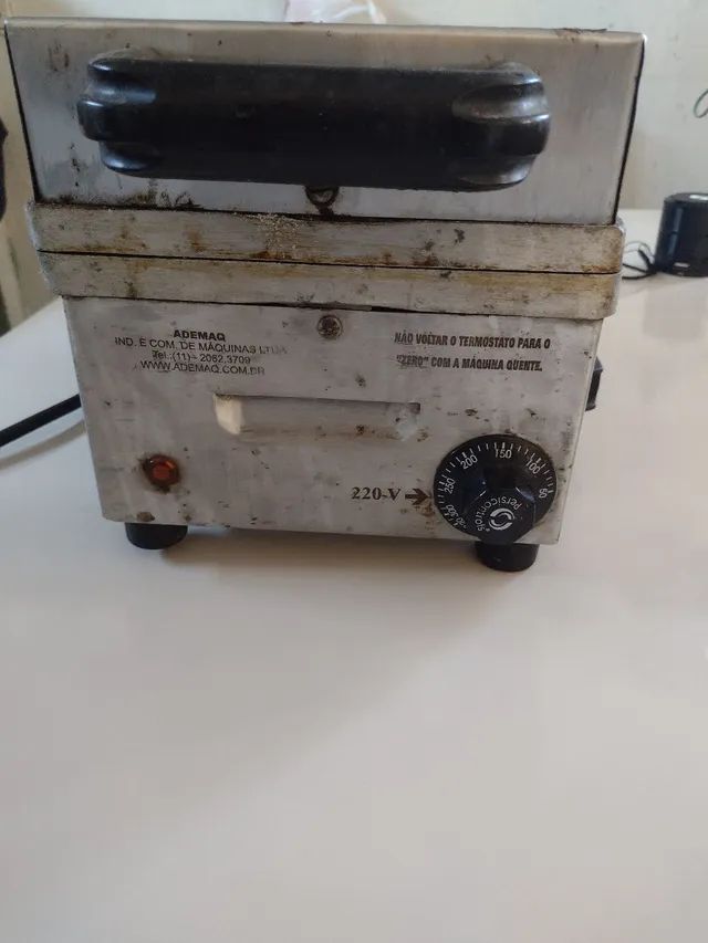 Máquina de crepe suíço elétrica 12 cavidade ademaq - Foto 5