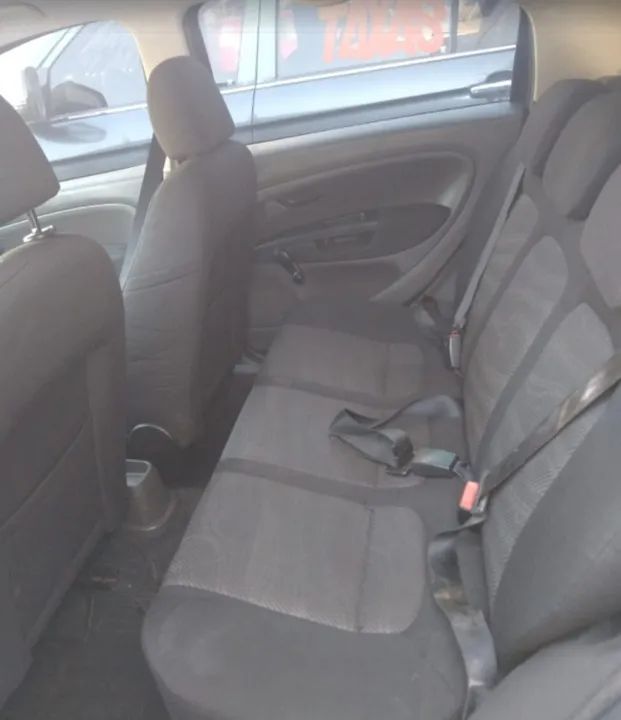 Fiat Punto 1.4 11/11 - Pego Moto na troca, apenas 22.900 - Foto 5
