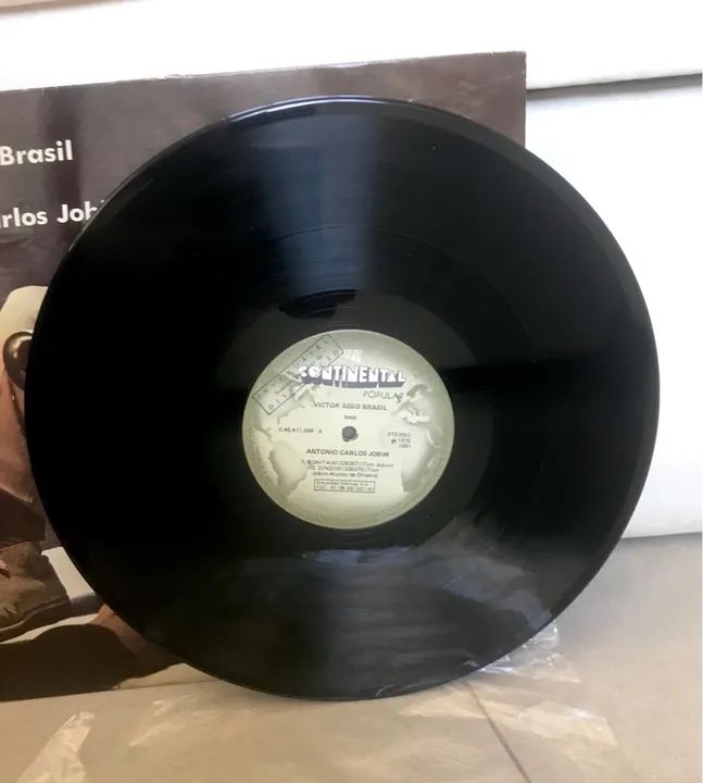 LP Victor Assis Brasil Toca Antonio Carlos Jobim - Foto 4