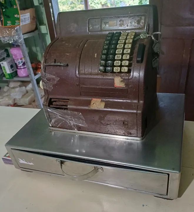Caixa Registradora Antiga - Ideal para Colecionadores