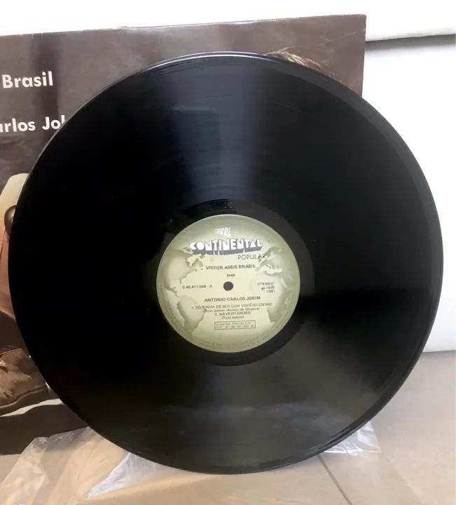 LP Victor Assis Brasil Toca Antonio Carlos Jobim - Foto 3