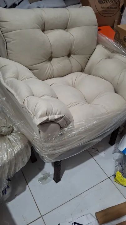 Poltrona decorativa super estofada - Foto 2