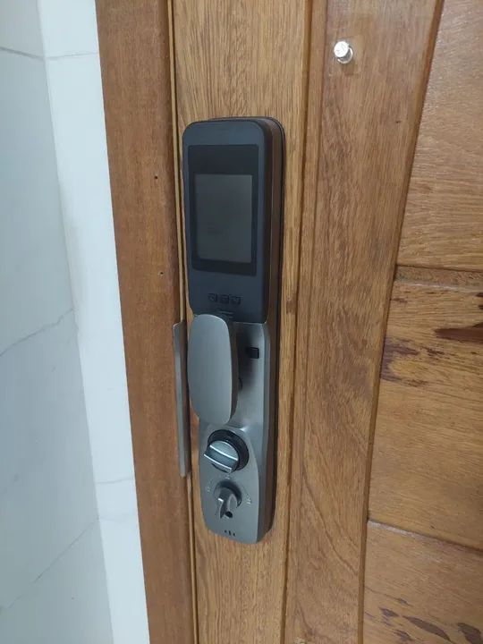 Fechadura digital ou eletrônica. Instalação profissional.  - Foto 4