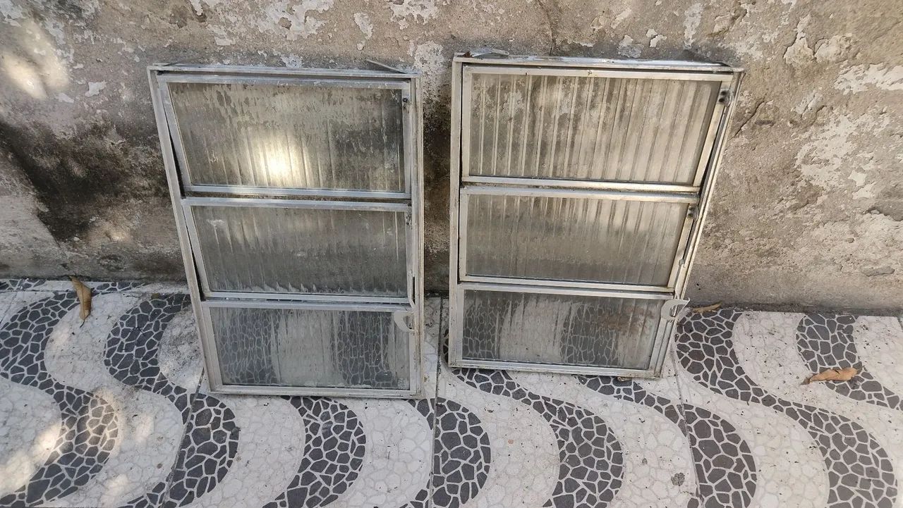 BASCULANTE DE ALUMÍNIO E VIDRO - Foto 2