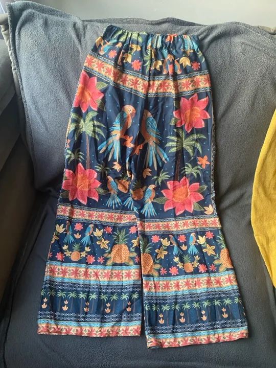 Calça de Seda Floral com Pássaros - Foto 2