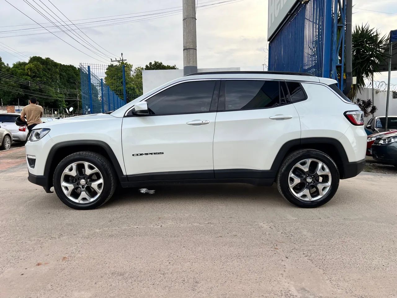 Jeep Compass longitude 2019 Flex novinho  - Foto 5