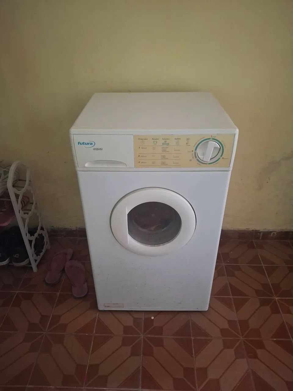 Máquina de lavar Futura Enxuta nunca usada