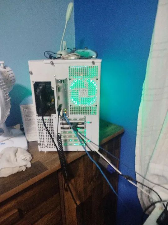 Cpu gamer e peças pra rodas todos os jogos da atualidade Teclado Mecânico Gamer RGB - Foto 5