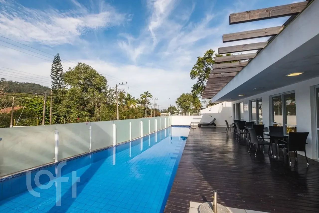 Apartamento à venda em Barra do Sambaqui com 149 m², 3 quartos, 1 suíte, 2 vagas