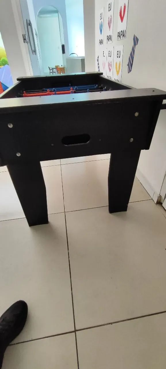 Mesa de Pebolim infantil - Diversão Garantida!