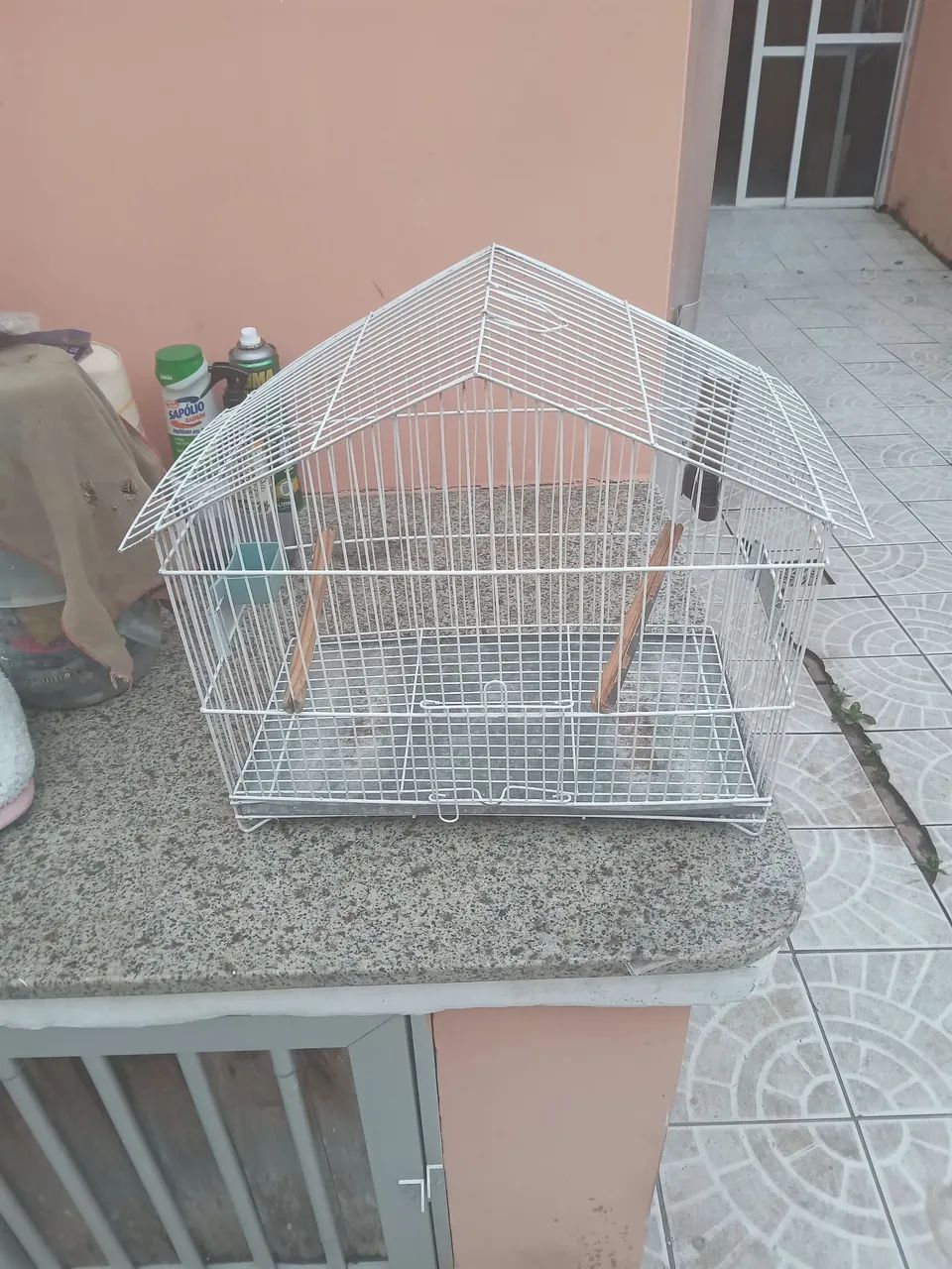 Vendo gaiola de ferro para pássaros. - Foto 2