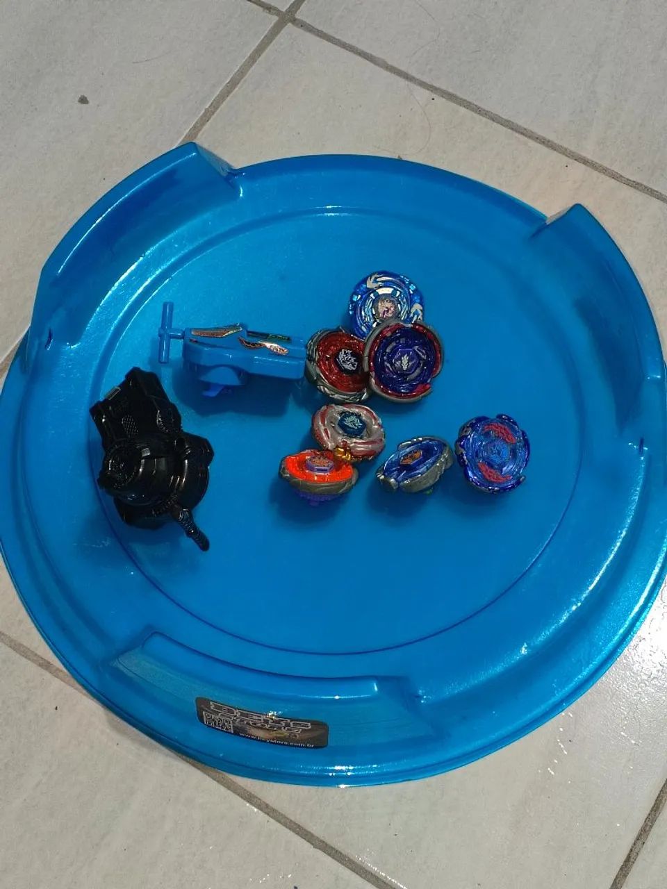 Beyblades - Coleção Pegasus, l drago e arena. - Foto 4