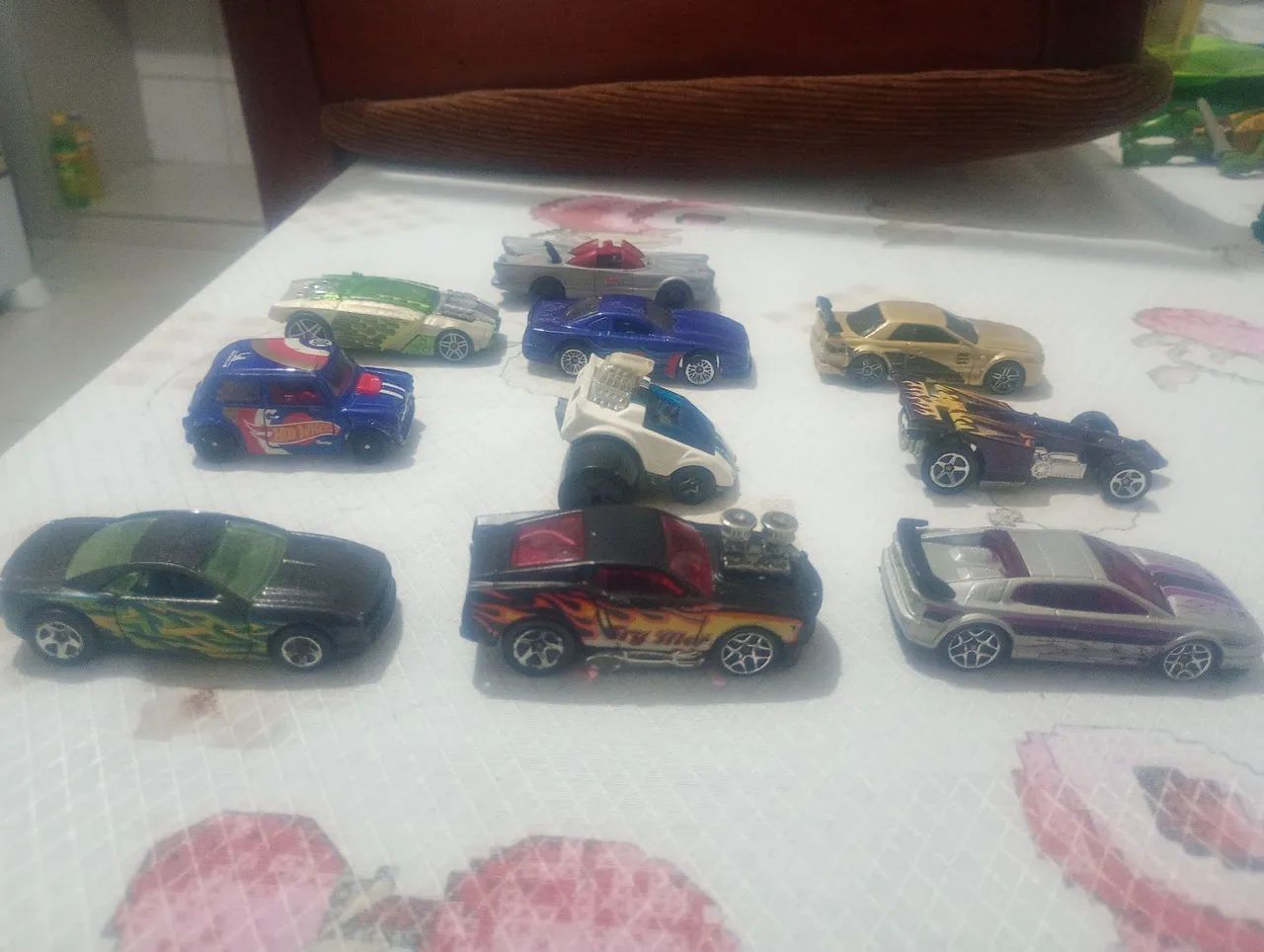 Carrinho Hot Wheels em ótima condições  - Foto 3