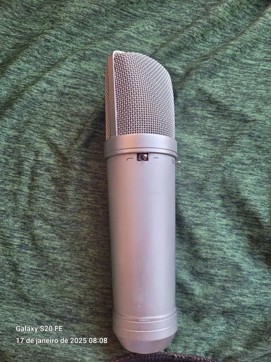 Microfone Condensador Profissional MXL 2010