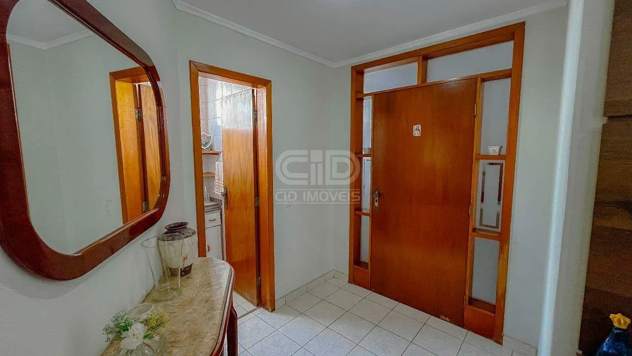 Apartamento á Venda com 3 quartos no Edificio Shalon