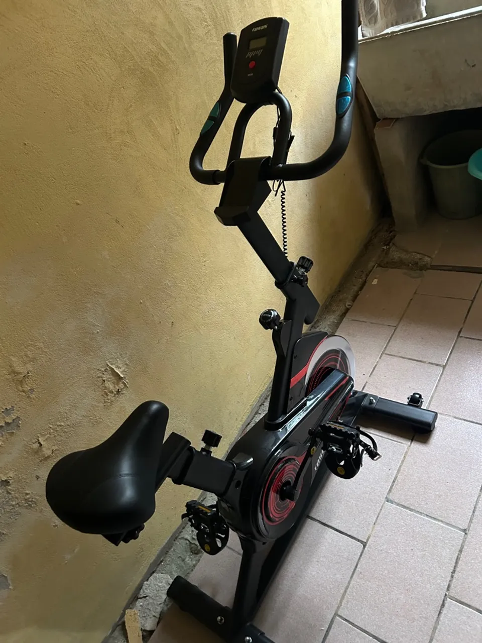 Bicicleta Ergométrica - Ideal para Exercícios em Casa