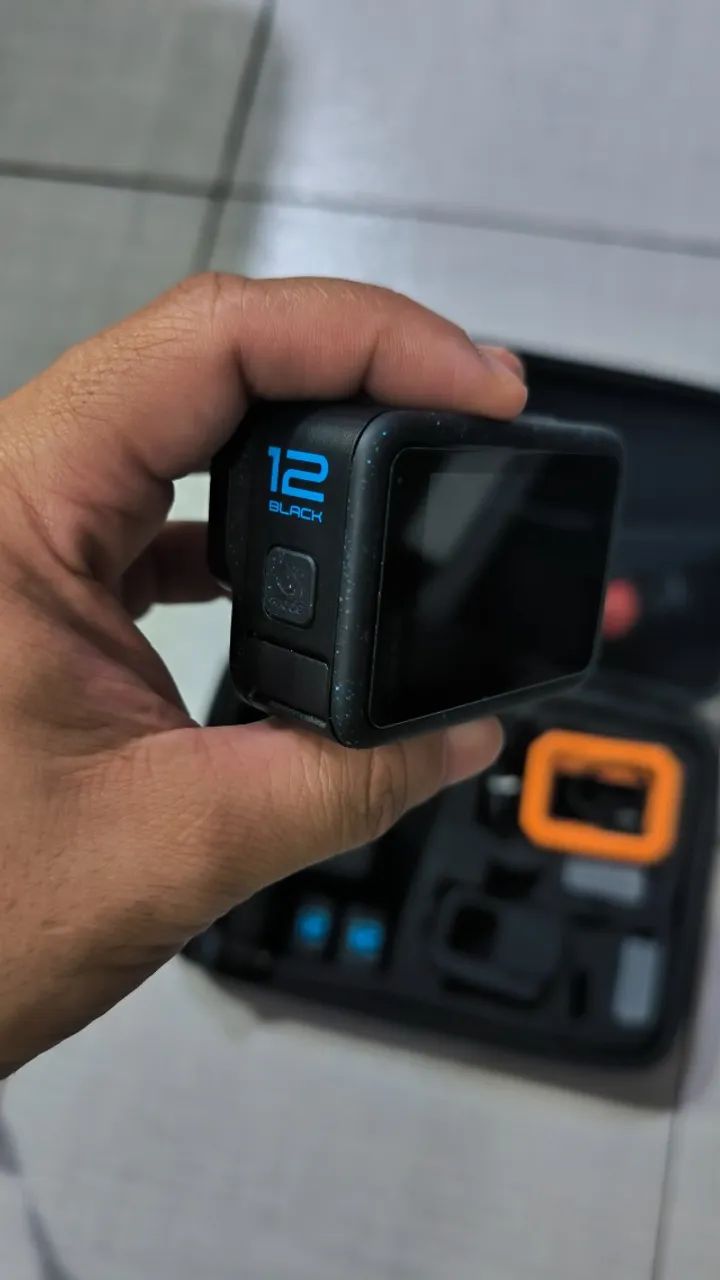 GOPRO HERO BLACK 12 + 3 BATERIAS + ACESSÓRIOS (2 MESES DE POUCO USO) - Foto 4