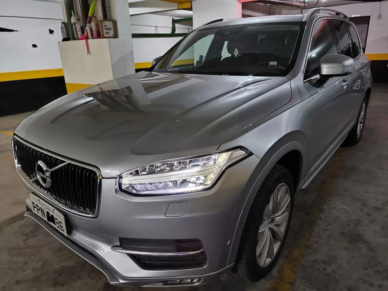 Volvo xc-90 momentum 4x4 ano 2016
