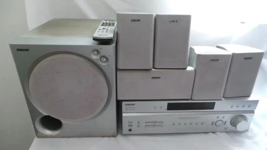 Home cinema MUTEKI Sony + Caixas De Som