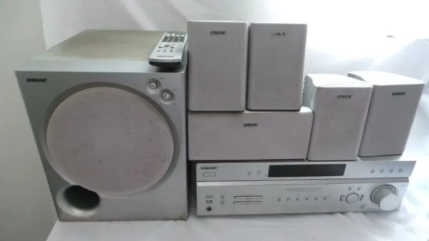 Home cinema MUTEKI Sony + Caixas De Som