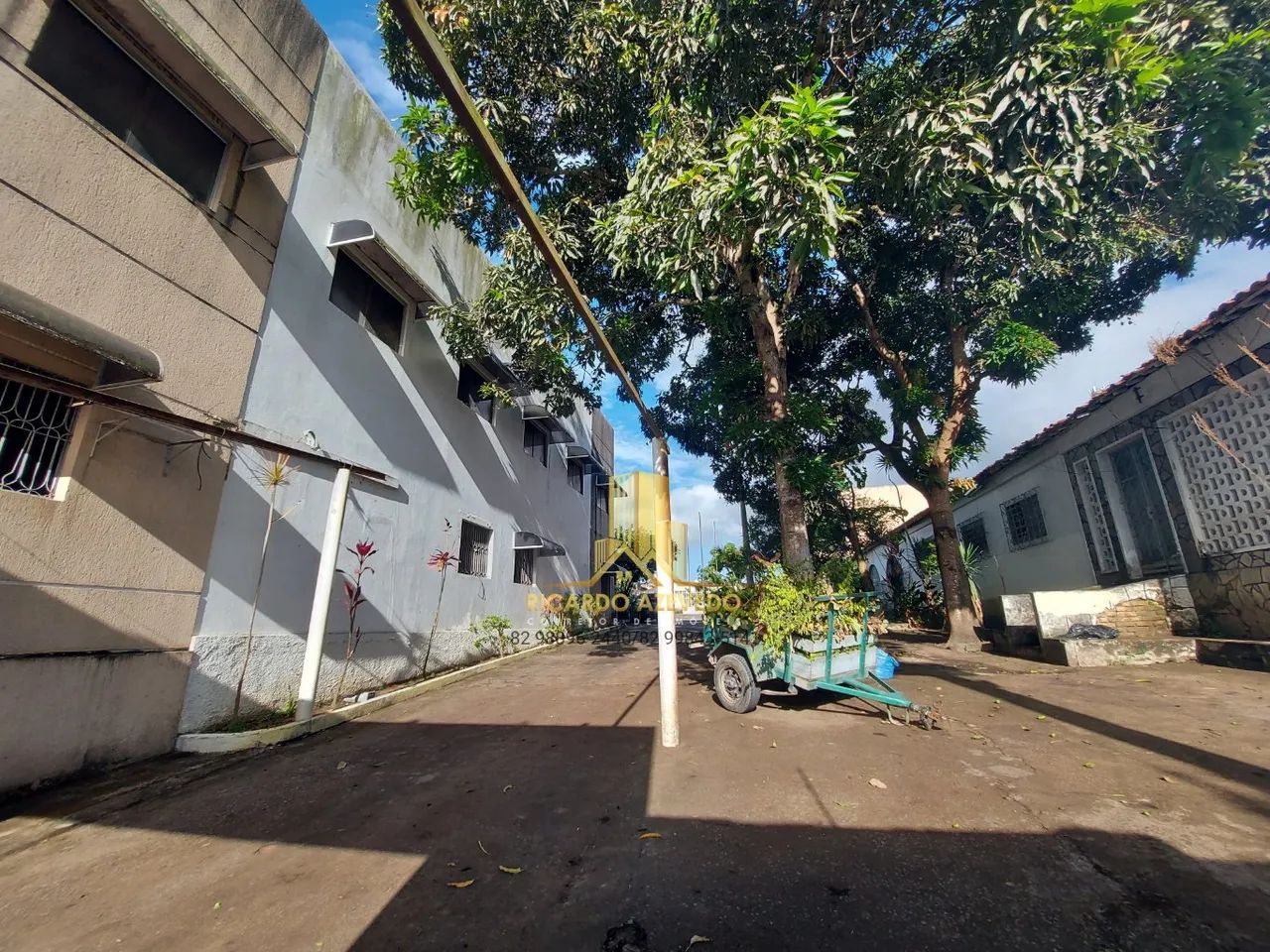 Arapiraca. Prédios de Faculdade com mais de 5.000 mil m², 30 salas e dezenas de vagas de g