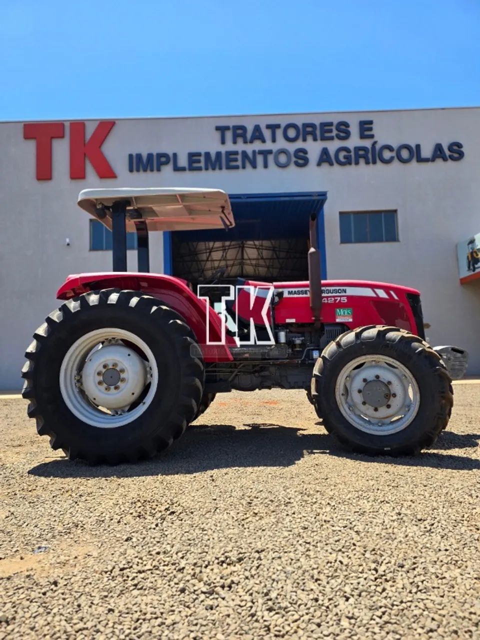 cod. 1353 TRATOR MASSEY FERGUSON 4275 ANO 2011 - Tk Tratores Nova Andradina-MS - Foto 3