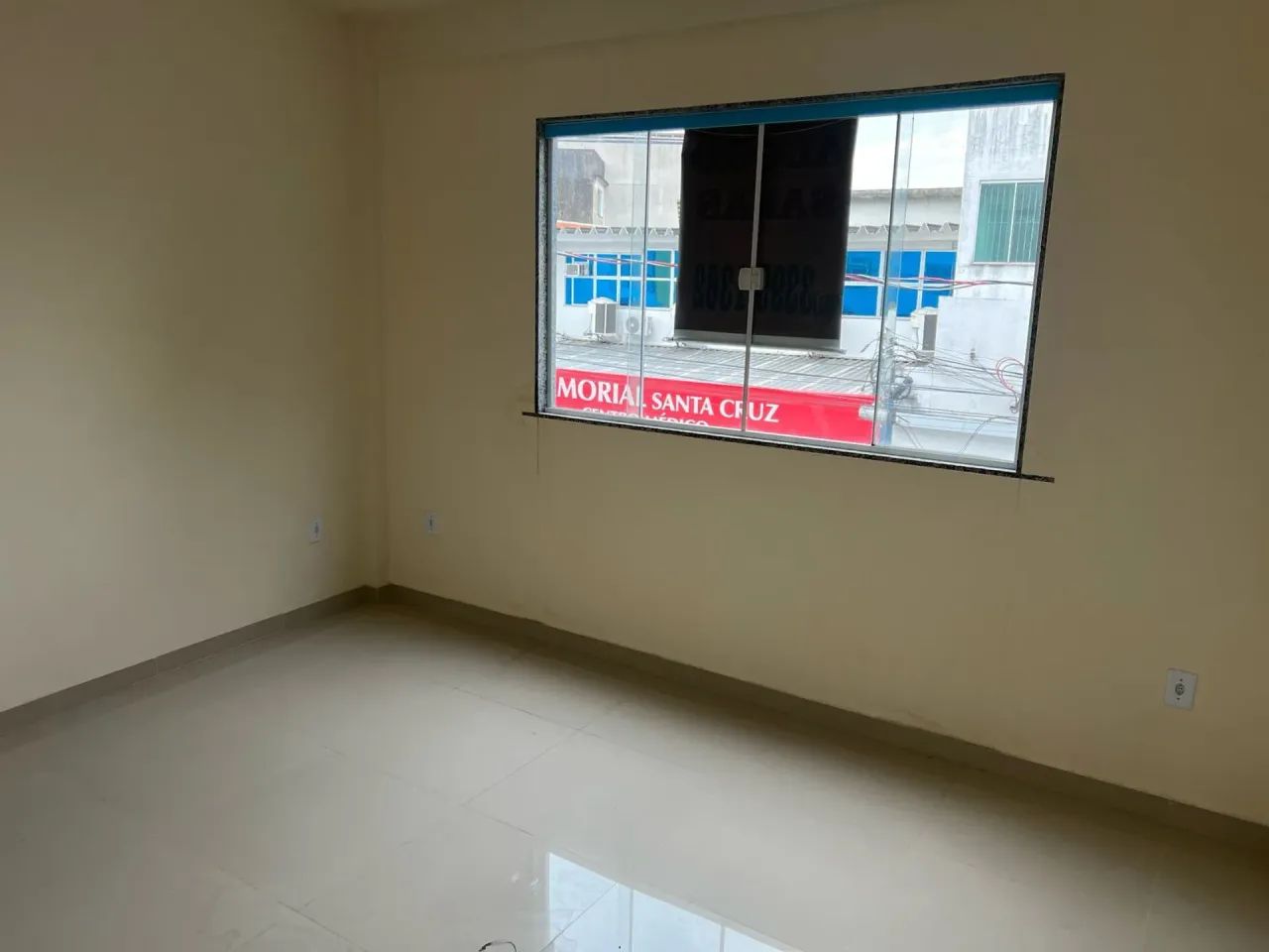 Escritório /Andar corrido 147 m2 -10 salas em Santa Cruz - Rio de Janeiro - RJ