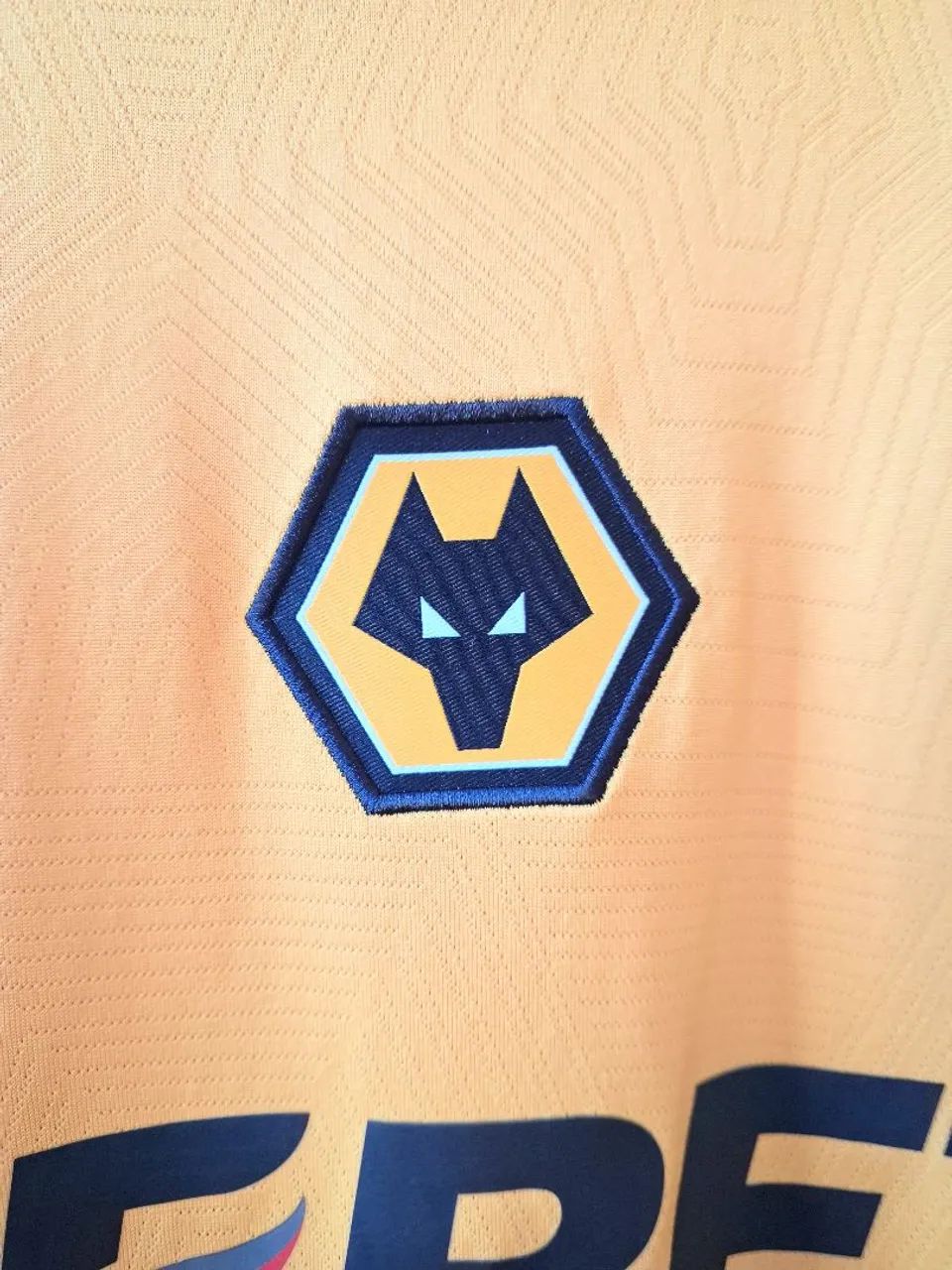 Camisa de Futebol Wolverhampton 2023/2024 - Foto 2