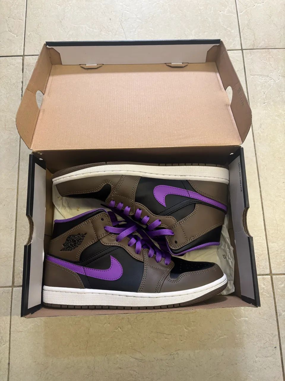 Nike Air Jordan 1 mid