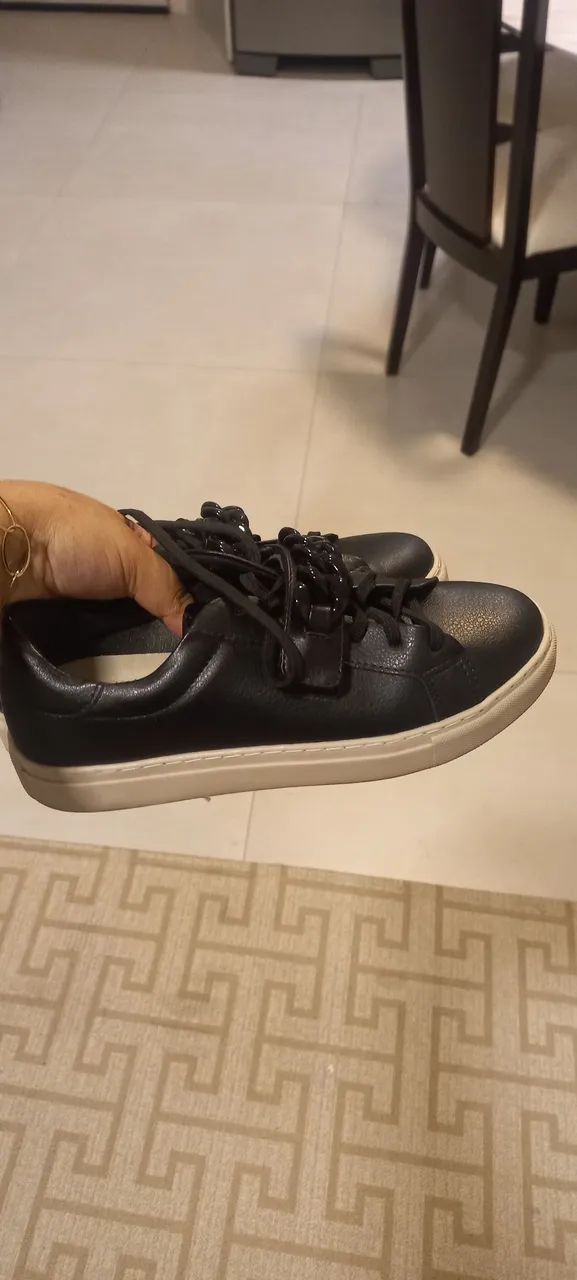 Tenis lezalez Preto e branco 